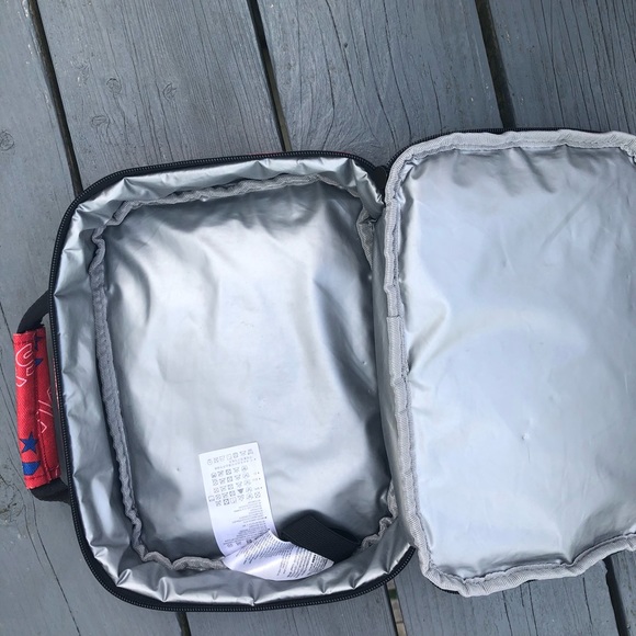 Converse Lunch Box - Picture 2 of 3